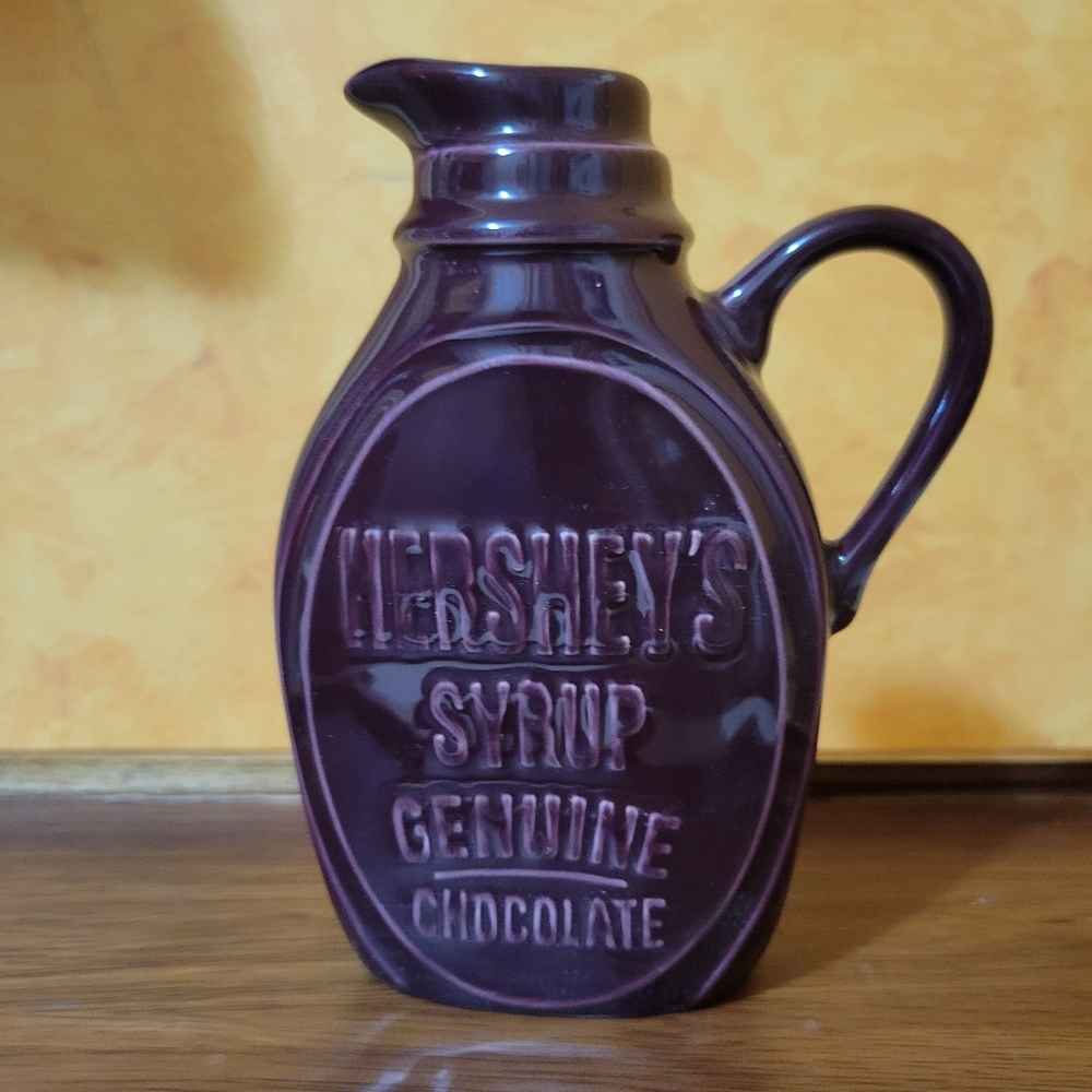 Hershey's Genuine Chocolate Ceramic Creamer